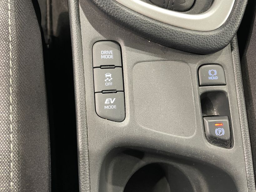 TOYOTA YARIS HYBRIDE MY21 2022 - Photo n°16