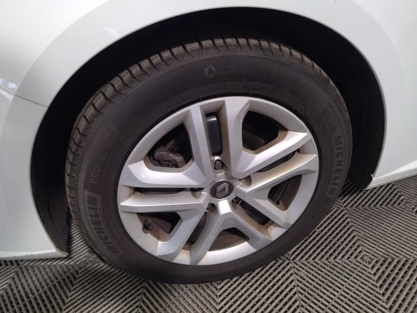 RENAULT MEGANE IV BERLINE BUSINESS 2020 - Photo n°4