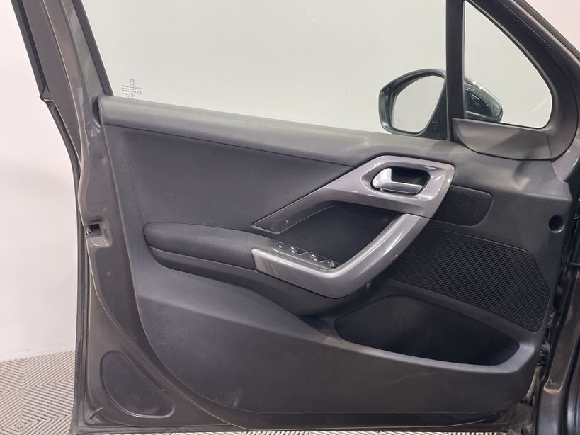 PEUGEOT 2008 2019 - Photo n°31