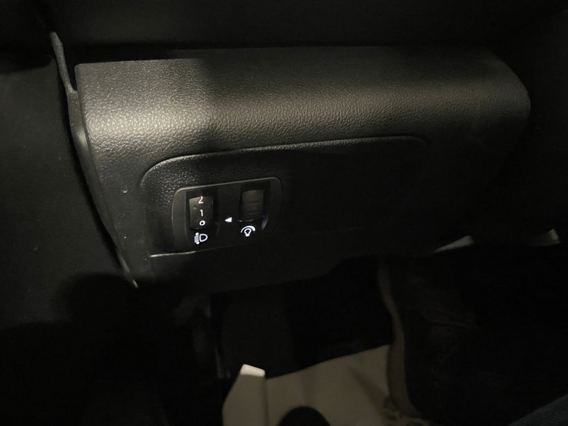 RENAULT MEGANE IV BERLINE 2022 - Photo n°32