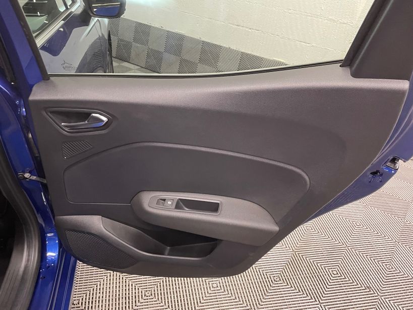 RENAULT CLIO V 2023 - Photo n°36