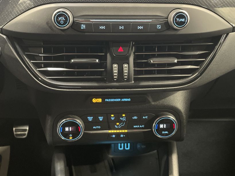 FORD FOCUS 2021 - Photo n°17
