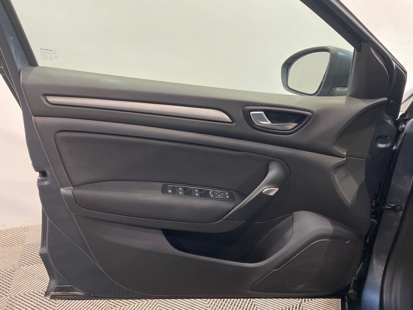 RENAULT MEGANE IV ESTATE 2022 - Photo n°33