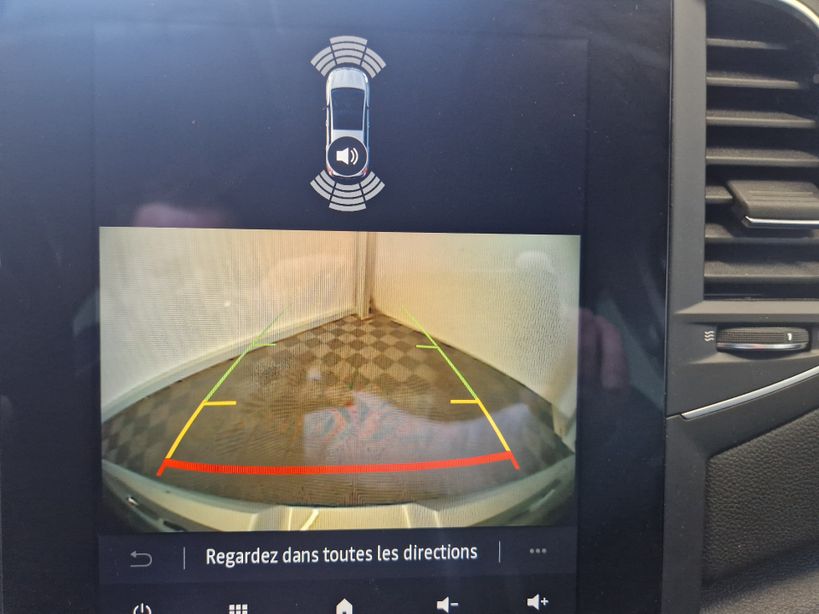 RENAULT MEGANE IV BERLINE 2023 - Photo n°14