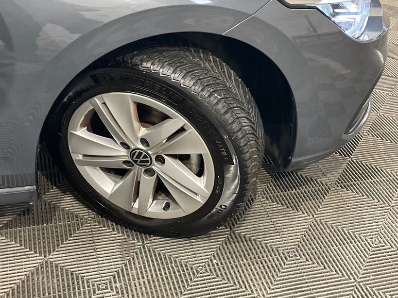 VOLKSWAGEN GOLF 2023 - Photo n°8