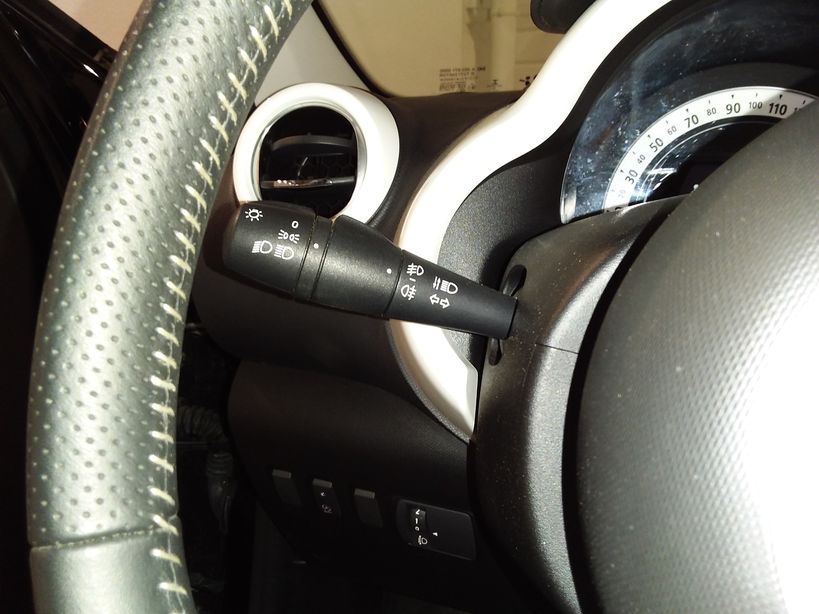 RENAULT TWINGO III 2019 - Photo n°19