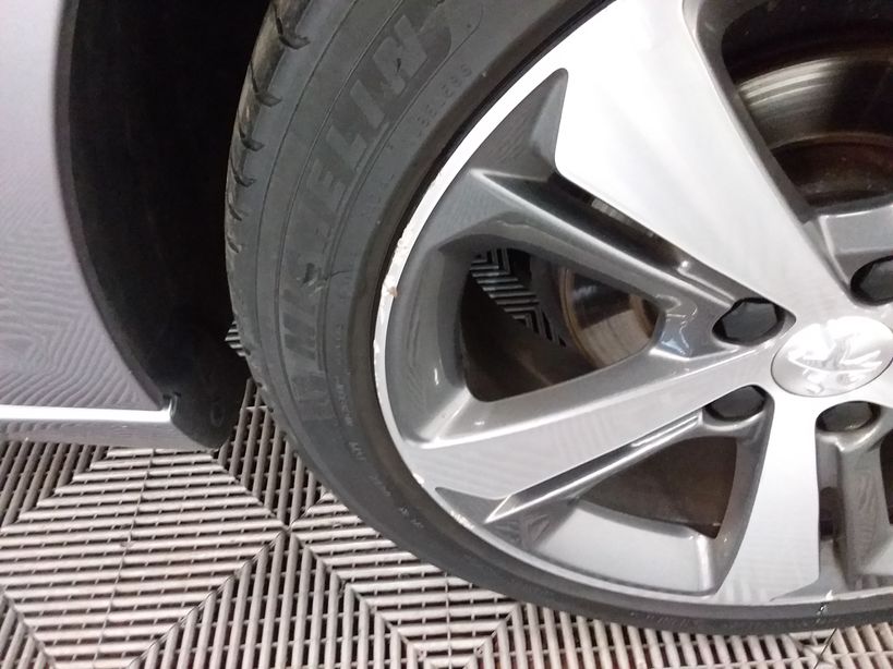 PEUGEOT 308 2019 - Photo n°12