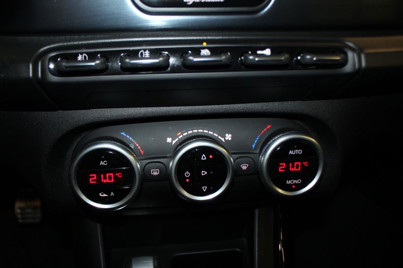ALFA ROMEO GIULIETTA 2013 - Photo n°12