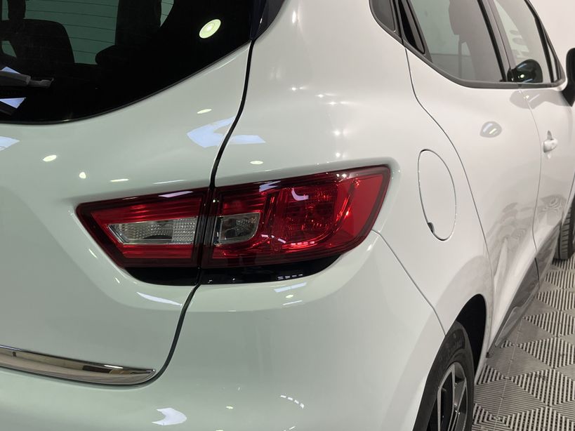 RENAULT CLIO IV 2018 - Photo n°8