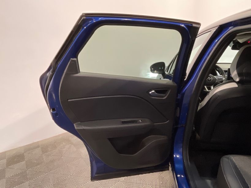 RENAULT CAPTUR 2023 - Photo n°38