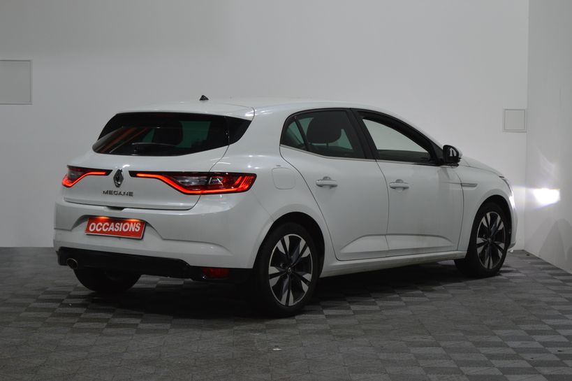 RENAULT MEGANE IV BERLINE 2019 - Photo n°4