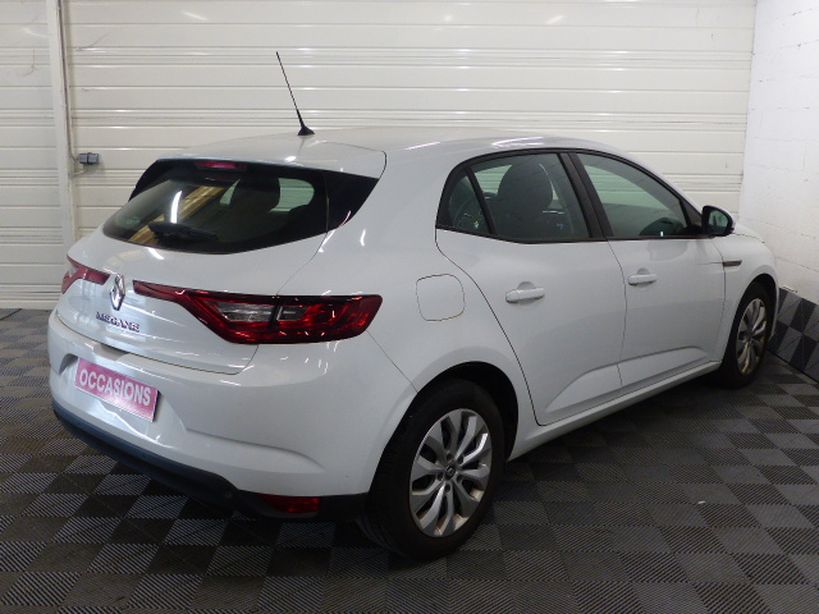 RENAULT MEGANE IV 2016 - Photo n°4