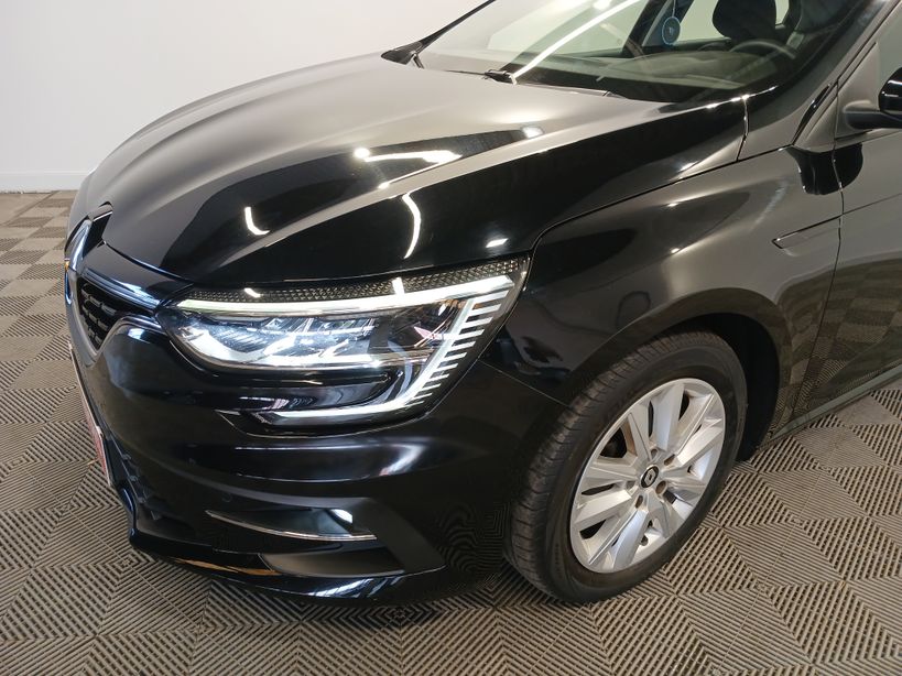 RENAULT MEGANE IV BERLINE 2022 - Photo n°3