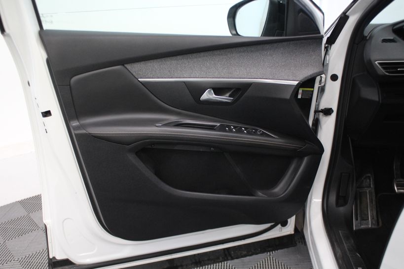 PEUGEOT 3008 2018 - Photo n°34