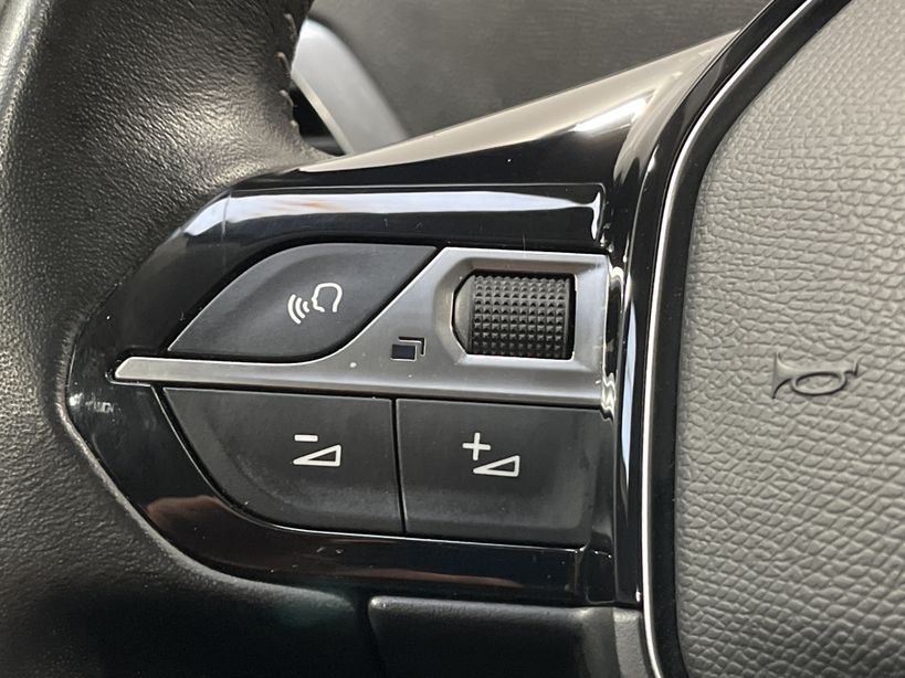 PEUGEOT 3008 BUSINESS 2020 - Photo n°28