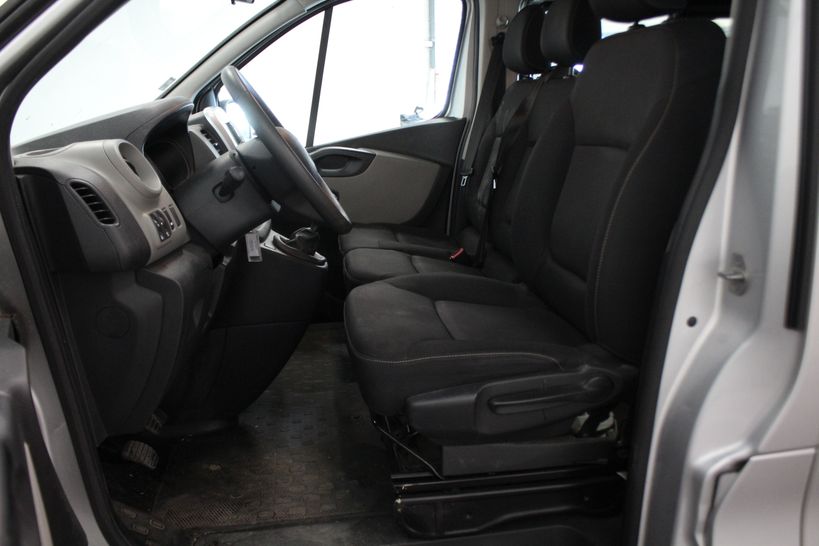 RENAULT TRAFIC COMBI 2017 - Photo n°12