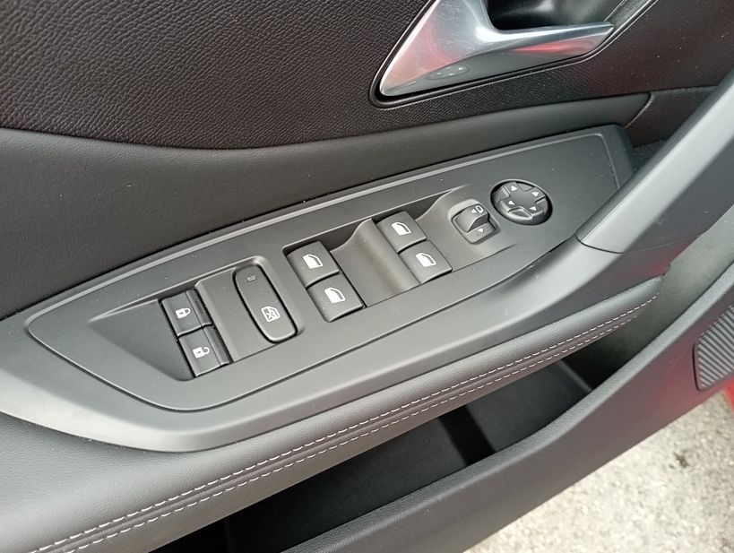 PEUGEOT 308 2024 - Photo n°37