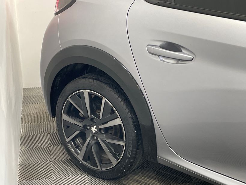 PEUGEOT 208 2023 - Photo n°10