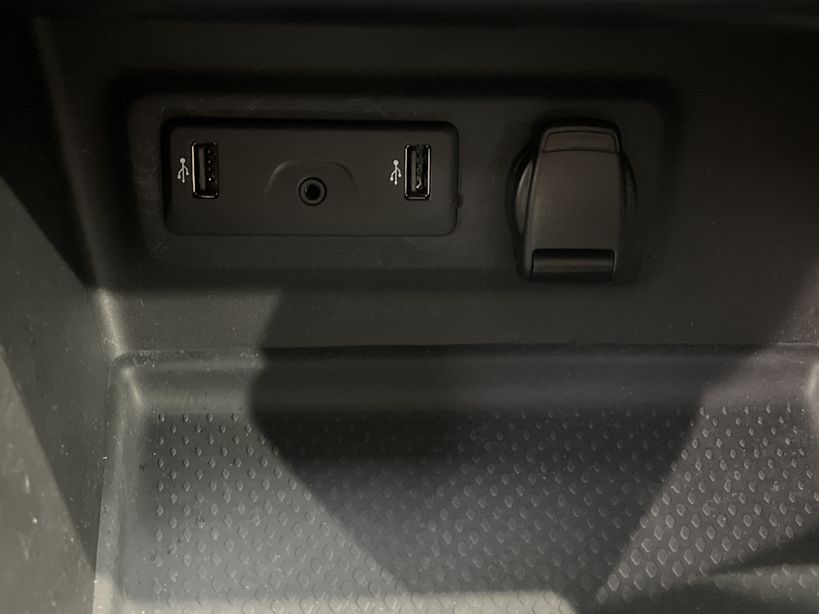 RENAULT MEGANE IV BERLINE BUSINESS 2020 - Photo n°15