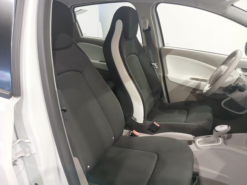 RENAULT ZOE 2017 - Photo n°9