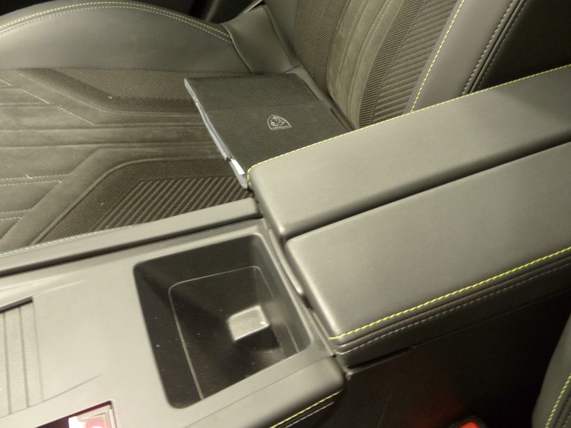 PEUGEOT 308 2022 - Photo n°21