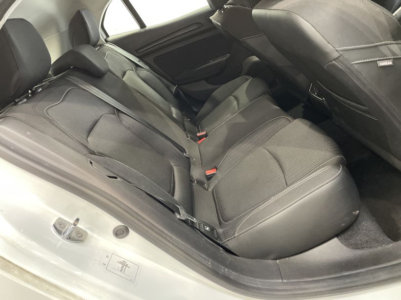 RENAULT MEGANE IV BERLINE BUSINESS 2020 - Photo n°30