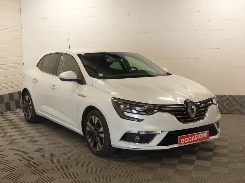 RENAULT MEGANE IV BERLINE 2021 - Photo n°3