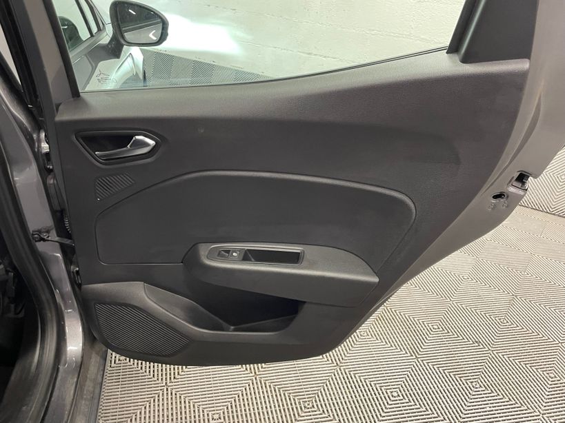 RENAULT CLIO V 2024 - Photo n°31