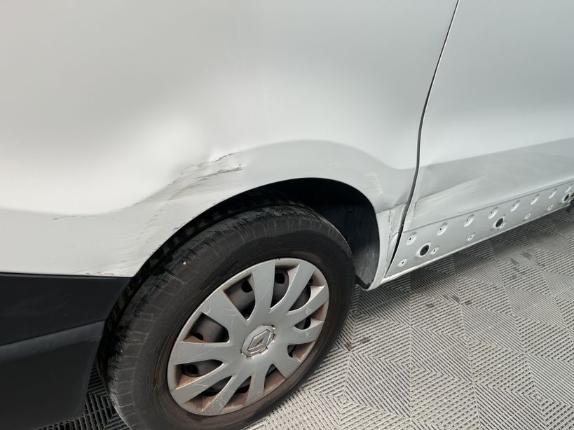 RENAULT TRAFIC FOURGON 2019 - Photo n°17