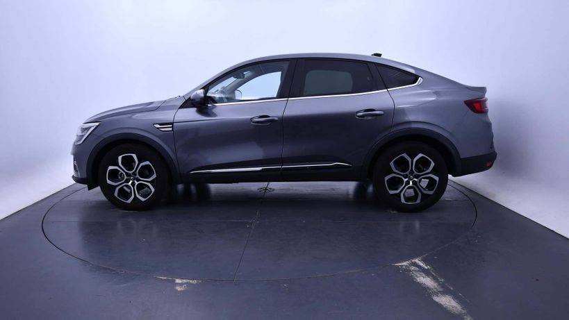 RENAULT ARKANA 2023 - Photo n°5