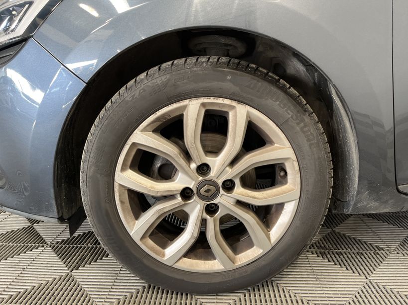 RENAULT CLIO IV ESTATE 2018 - Photo n°9