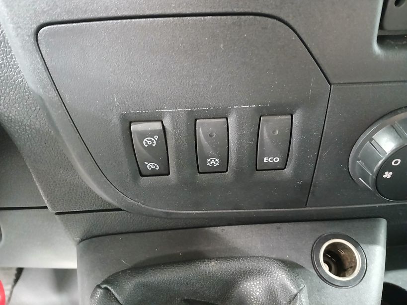RENAULT MASTER FOURGON 2018 - Photo n°17