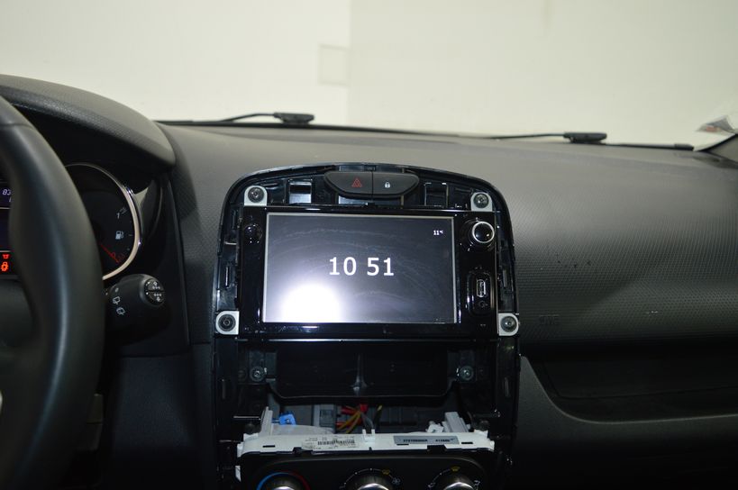 RENAULT CLIO IV 2018 - Photo n°7