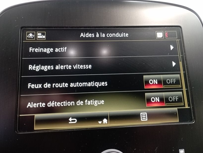 RENAULT SCENIC IV 2022 - Photo n°22