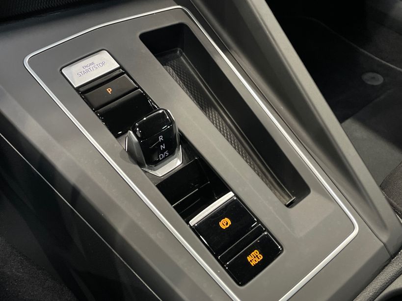 VOLKSWAGEN GOLF 2023 - Photo n°18
