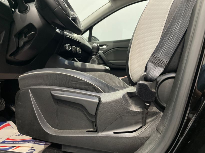 RENAULT CAPTUR 2023 - Photo n°35