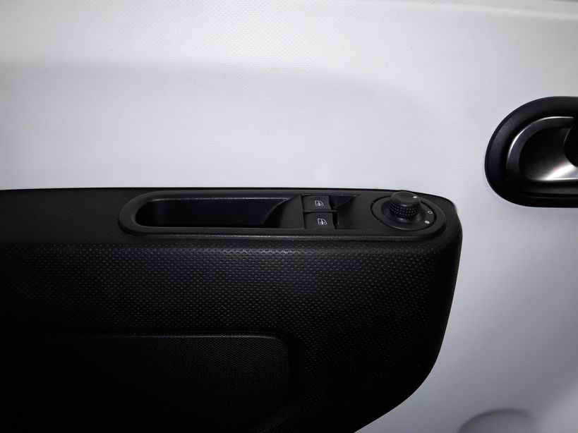 RENAULT TWINGO III 2017 - Photo n°2