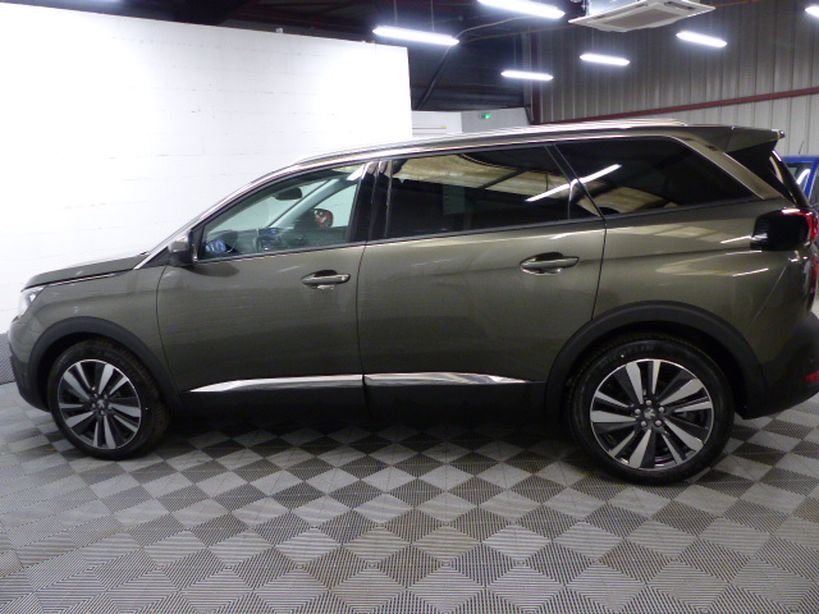 PEUGEOT 5008 2020 - Photo n°14
