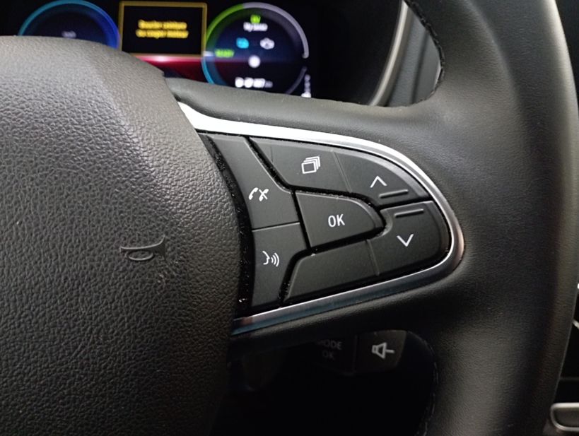 RENAULT MEGANE IV BERLINE 2021 - Photo n°28
