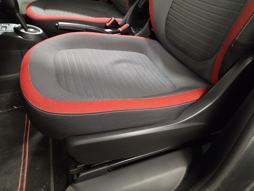 RENAULT TWINGO III 2016 - Photo n°25