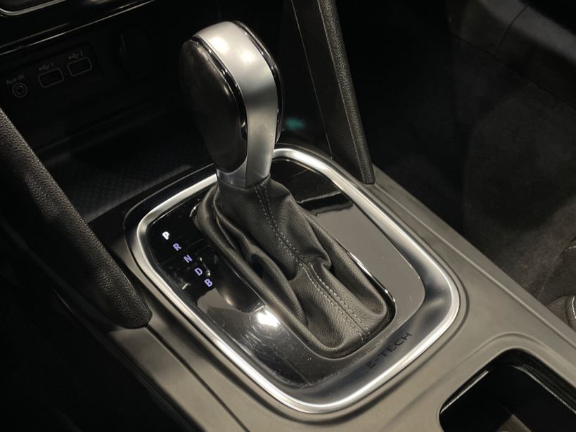 RENAULT MEGANE IV ESTATE 2021 - Photo n°20