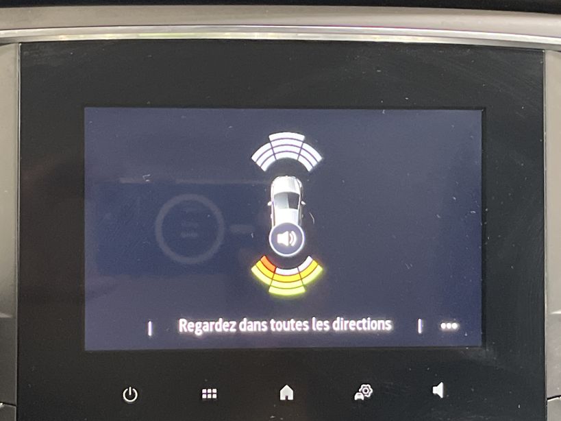 RENAULT MEGANE IV ESTATE 2020 - Photo n°13