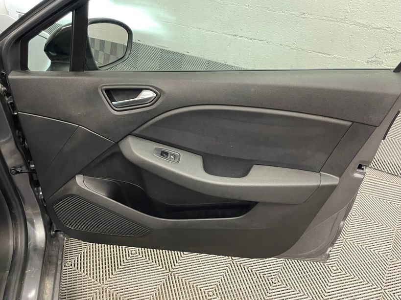 RENAULT CLIO V 2024 - Photo n°30