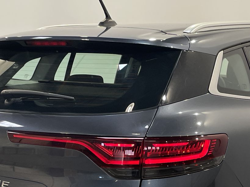 RENAULT MEGANE IV ESTATE 2021 - Photo n°8