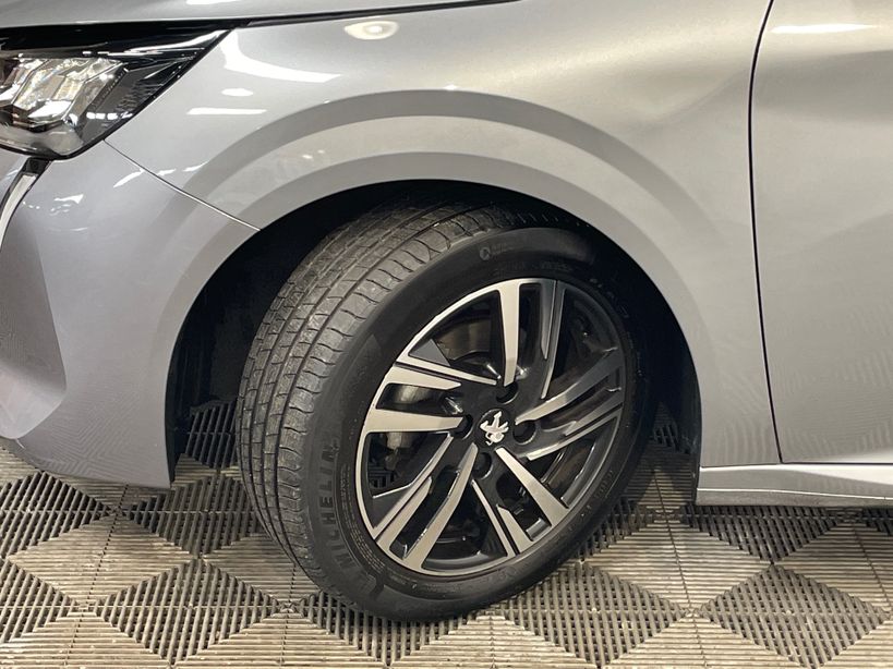 PEUGEOT 208 2023 - Photo n°13