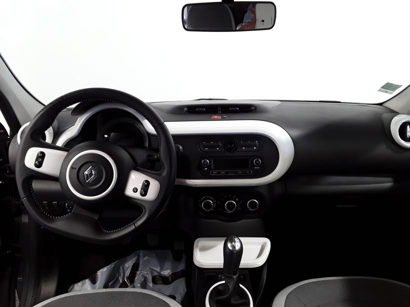 RENAULT TWINGO III 2019 - Photo n°11