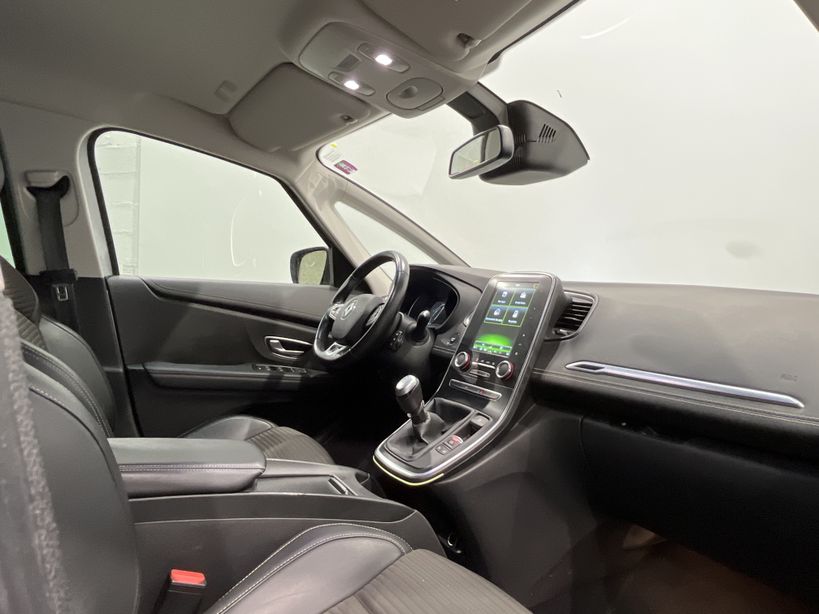 RENAULT GRAND SCENIC IV 2020 - Photo n°22