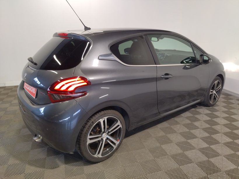PEUGEOT 208 2016 - Photo n°5
