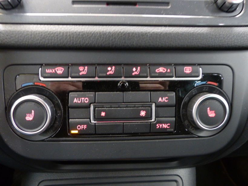 Volkswagen TIGUAN 2014 - Photo n°17