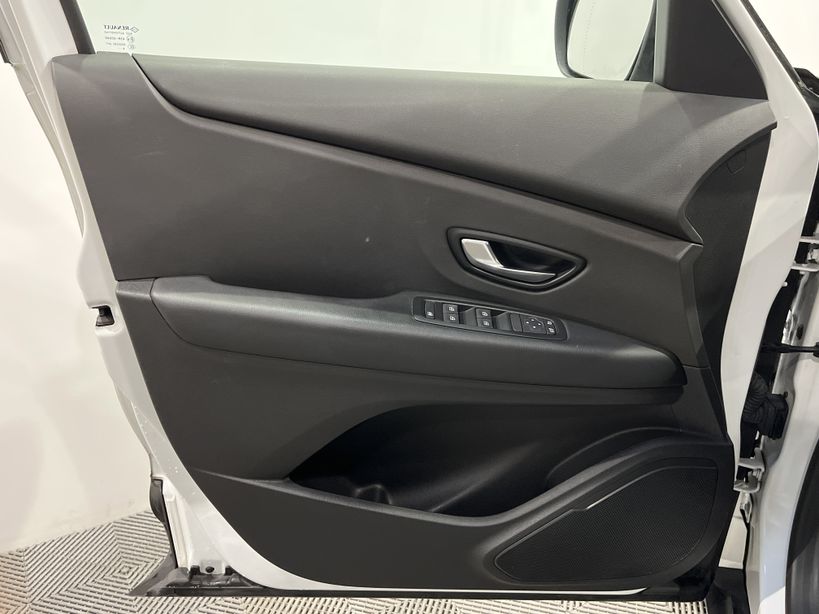 RENAULT SCENIC IV 2018 - Photo n°29